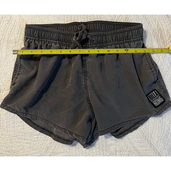 Billabong girls shorts
Gray
Sm size 10 - Picture 6 of 6